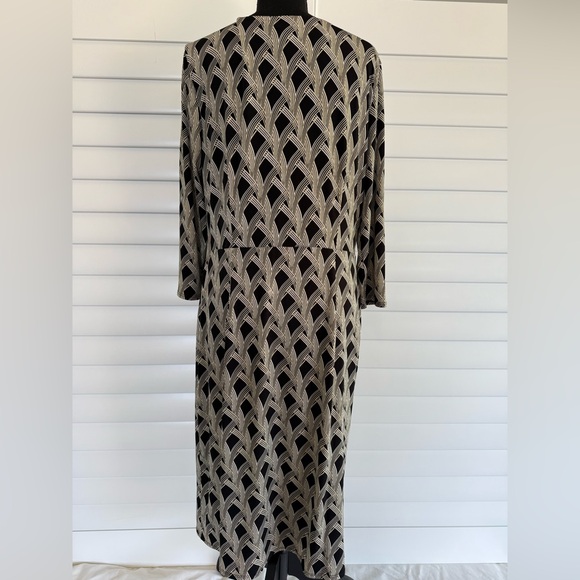 White House black market Elegant Black and Cream Patterned‎ Dress in Sz 14 - Picture 6 of 15